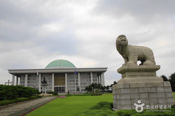 [Seoul] The National Assembly Building (국회의사당)