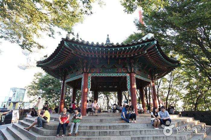 [Seoul] Namsan Octagonal Pavilion (남산 팔각정)