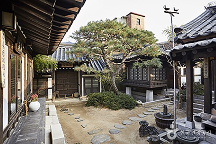 [Seoul] Rakkojae Seoul Bukchon Hanok Hotel (락고재 서울 북촌 한옥호텔)