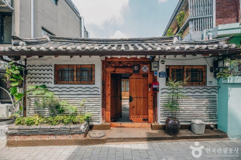 [Seoul] Seochon Guest House [Korea Quality] / 서촌게스트하우스 [한국관광 품질인증]