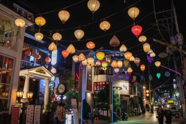 [Seoul] Itaewon Shopping Street (이태원 쇼핑거리)