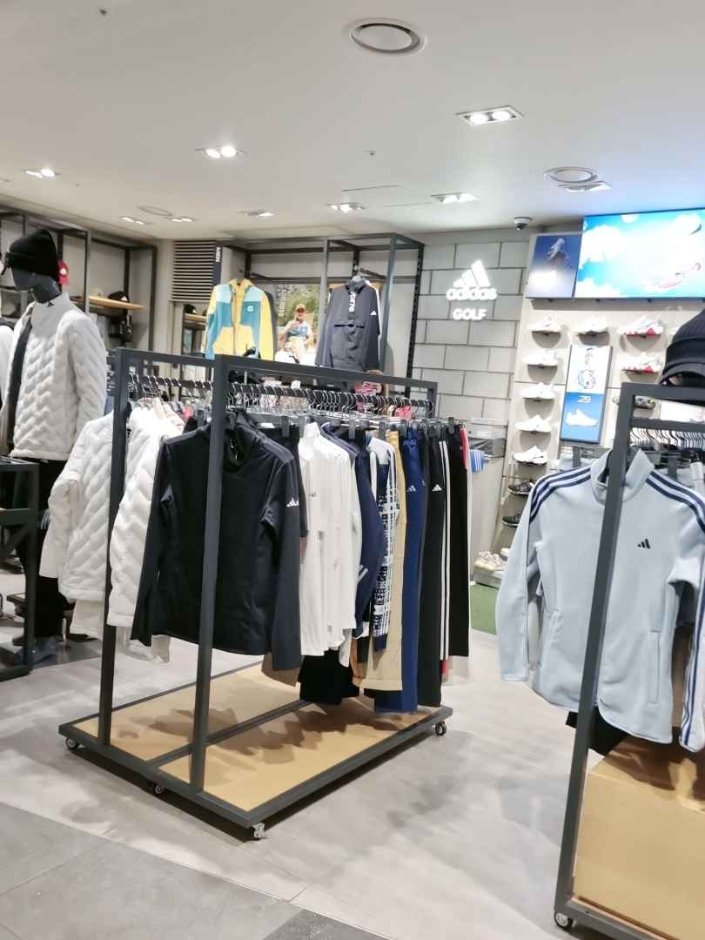 [Seoul] Adidas Golf – NC Singuro Branch [Tax Refund Shop] (아디다스골프 nc신구로)