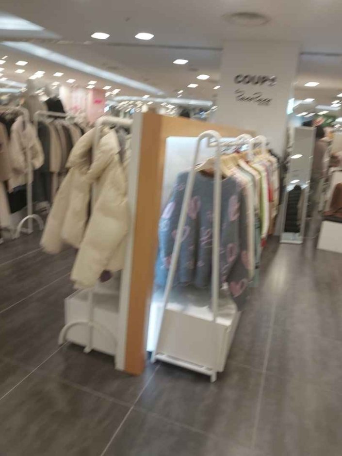 [Seoul] Coups [Tax Refund Shop] (꾸즈)