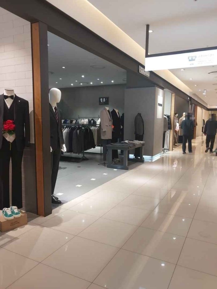 [Seoul] Renoma Casual [Tax Refund Shop] (레노마캐주얼)