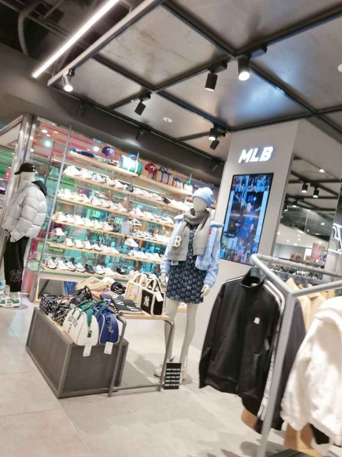 [Seoul] MLB – NC Singuro Branch [Tax Refund Shop] (엠엘비 nc신구로)