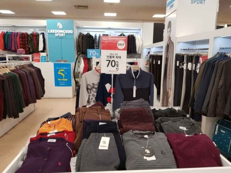 [Seoul] Lee Dong Soo Sport [Tax Refund Shop] (이동수스포츠)