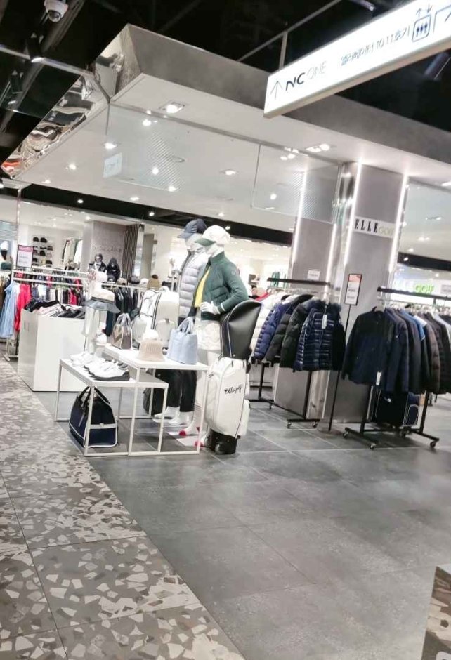 [Seoul] Elle Golf [Tax Refund Shop] (엘르 골프)