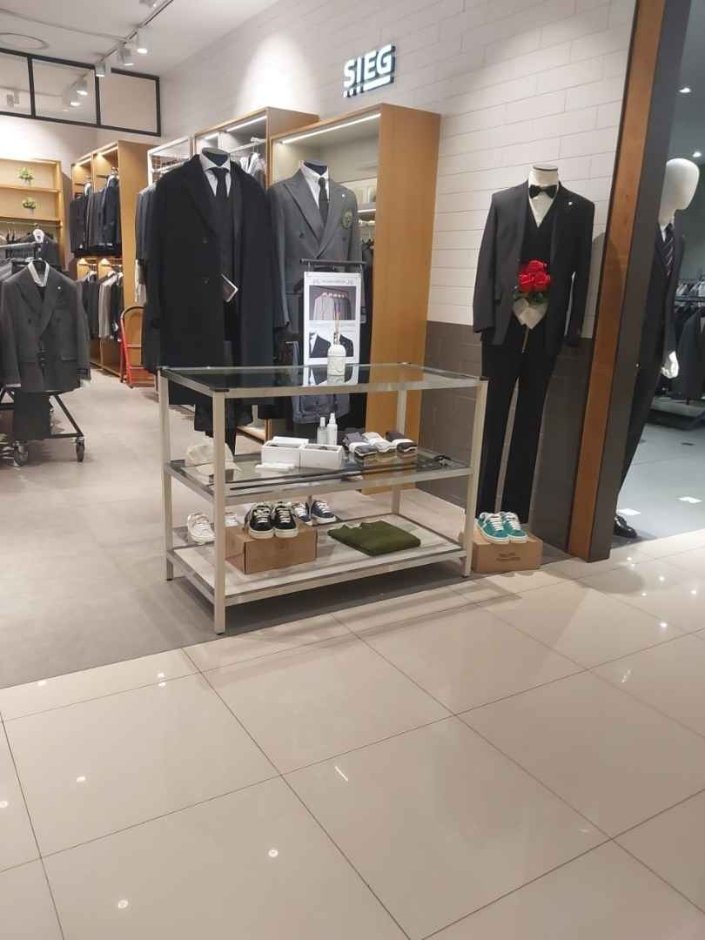 [Seoul] Sieg [Tax Refund Shop] (지이크)