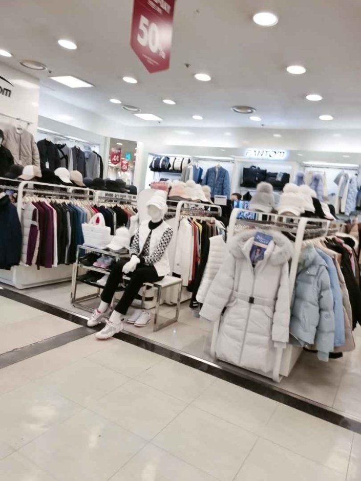 [Seoul] Fantom – Lotte Factory Gasan Branch [Tax Refund Shop] (팬텀 롯데팩토리 가산)