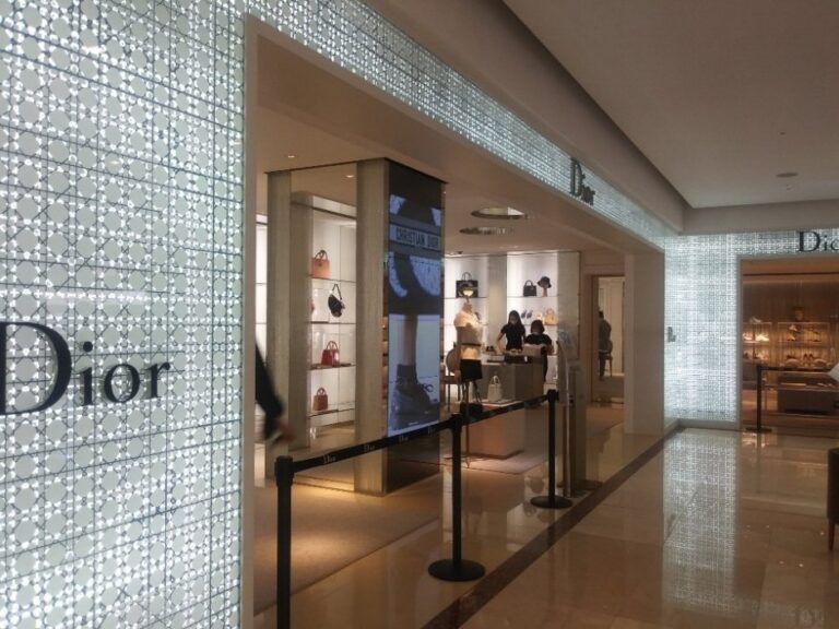 [Seoul] Dior – Hyundai Apgujeong Main Branch (1F) [Tax Refund Shop] (디올 현대 본점 1층)