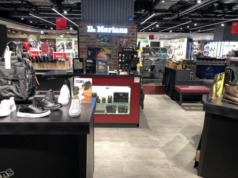 [Seoul] Dr. Martens – Hyundai Garden5 Branch [Tax Refund Shop] (닥터마틴 가든파이브점)