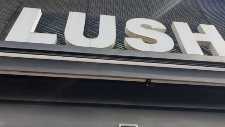 [Seoul] Lush Korea – Gyeongnidangil Branch [Tax Refund Shop] (㈜러쉬코리아 경리단길점)