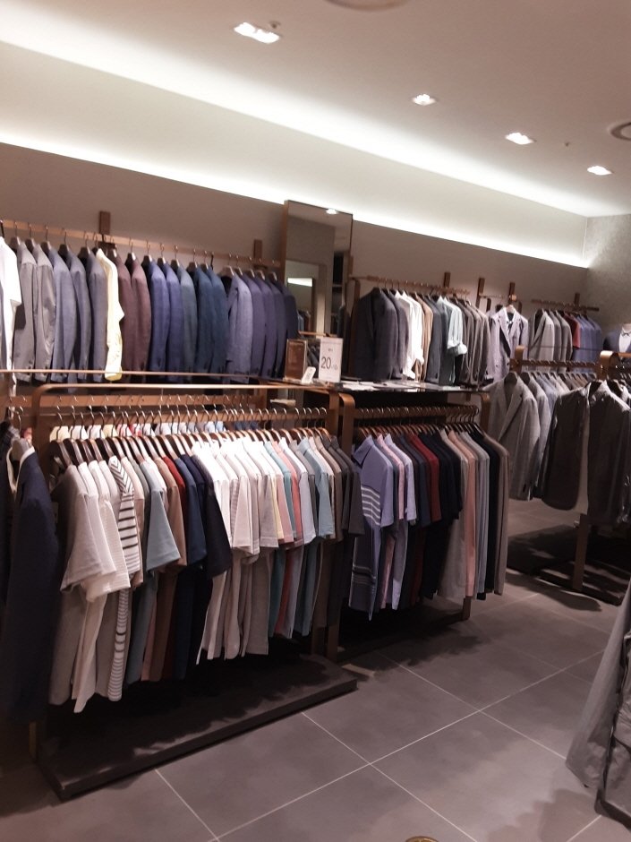 [Seoul] Galaxy – Hyundai D-CUBE City Branch [Tax Refund Shop] (갤럭시 현대 디큐브)