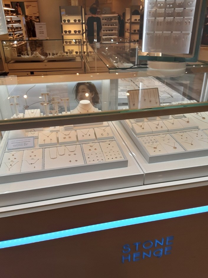 [Seoul] Stonehenge – Hyundai D-CUBE City Branch [Tax Refund Shop] (스톤헨지 현대 신도림점)