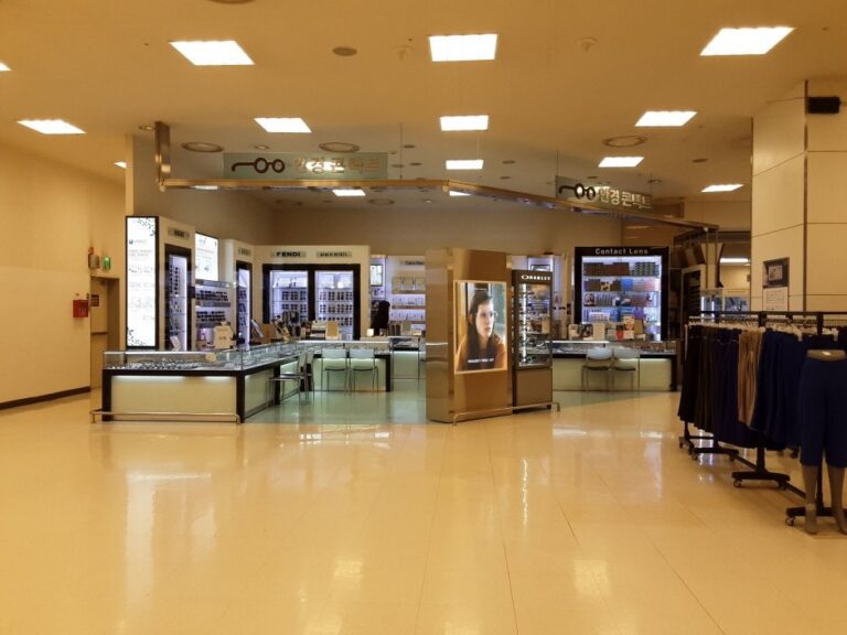[Seoul] Le Mans Eyewear – Cheonggyecheon Branch [Tax Refund Shop] (르망안경콘택트 청계천)