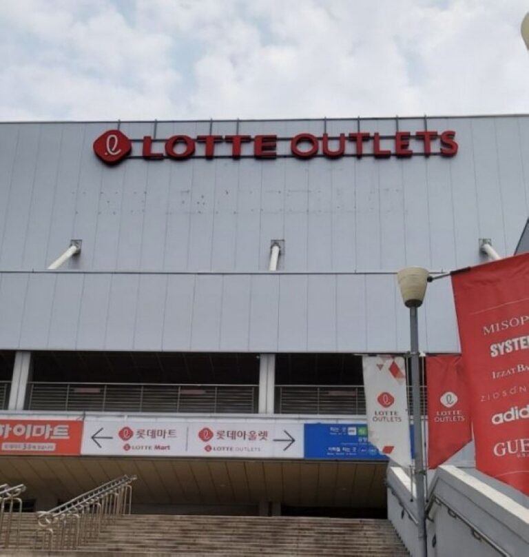 [Seoul] Y.Concepts – Lotte Seoul Station Branch [Tax Refund Shop] (Y컨셉 롯데서울역)