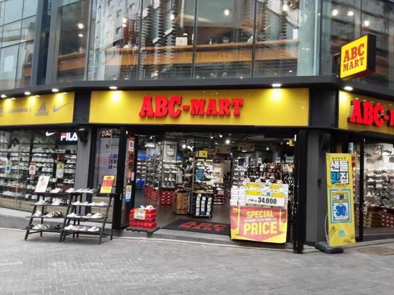 [Seoul] ABC-Mart – Myeong-dong 3(sam)beon-ga [Tax Refund Shop] (ABC마트 ST명동3번가)