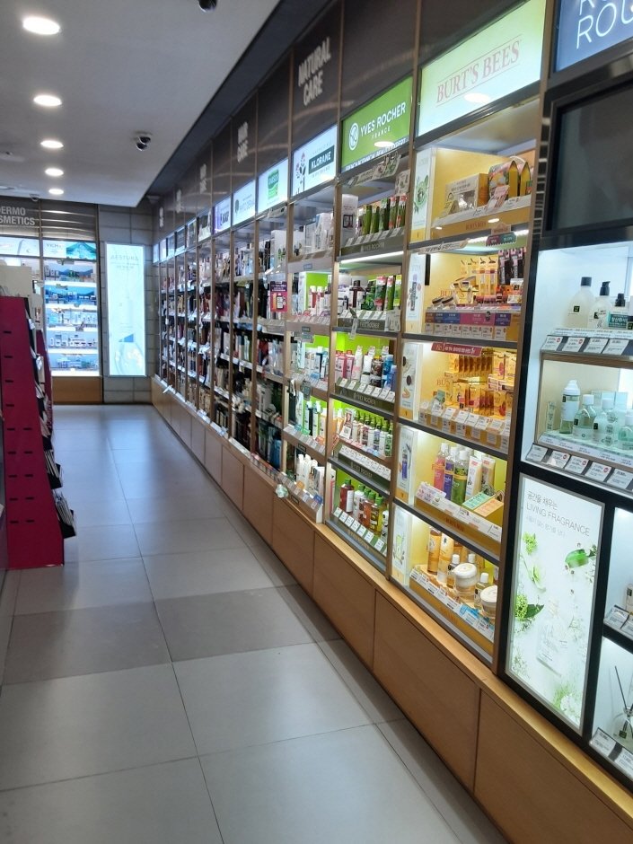 [Seoul] Olive Young – Hyundai Department Store D-CUBE City Branch [Tax Refund Shop] (올리브영 디큐브시티)