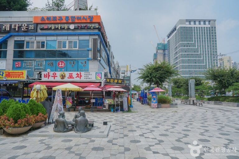 [Incheon] Soraepogu Pocha Street (소래포구 포차거리)