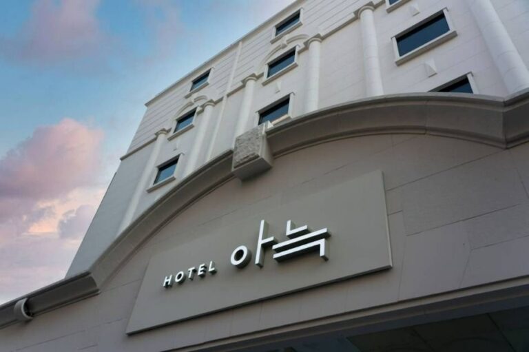 [Incheon] The Hyoosik Aank Hotel Incheon Bupyeong (더휴식 아늑호텔 인천 부평점)
