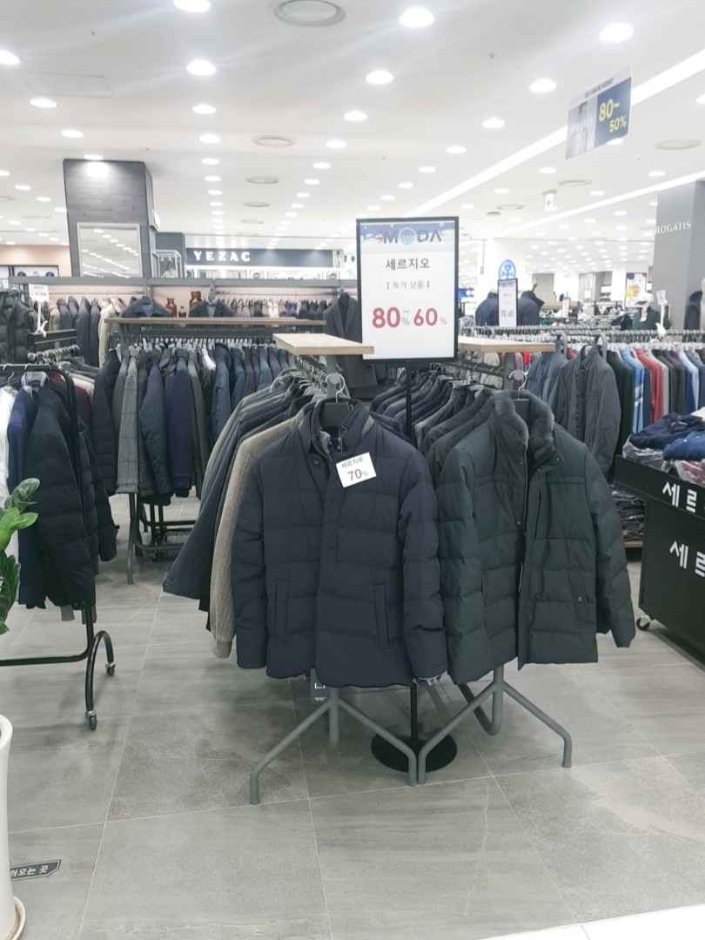 [Incheon] Sergius – MODA Outlet Incheon Branch [Tax Refund Shop]  (세르지오 모다아울렛 인천점)