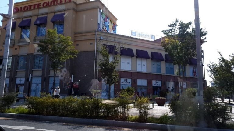 [Daegu] Zara – Lotte Daegu Bongmu Branch [Tax Refund Shop] (자라 롯데 봉무점)