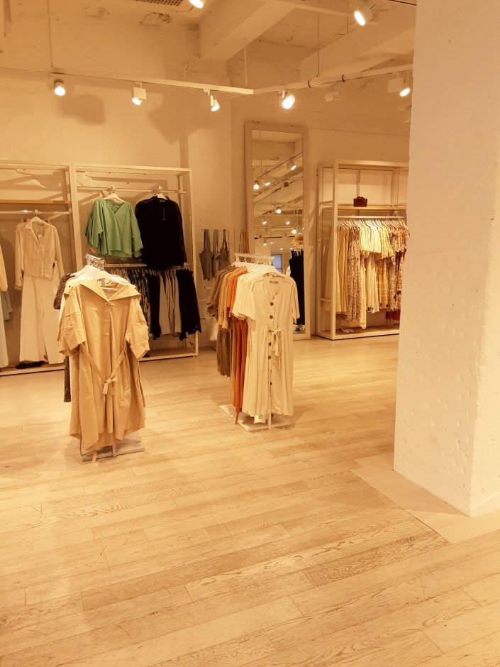 [Gwangju] 8 Seconds – Chungjang-ro Branch [Tax Refund Shop] (에잇세컨즈 충장로점)