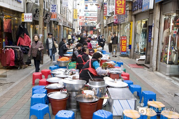 [Busan] Gukje Market Food Street (국제시장 먹자골목)
