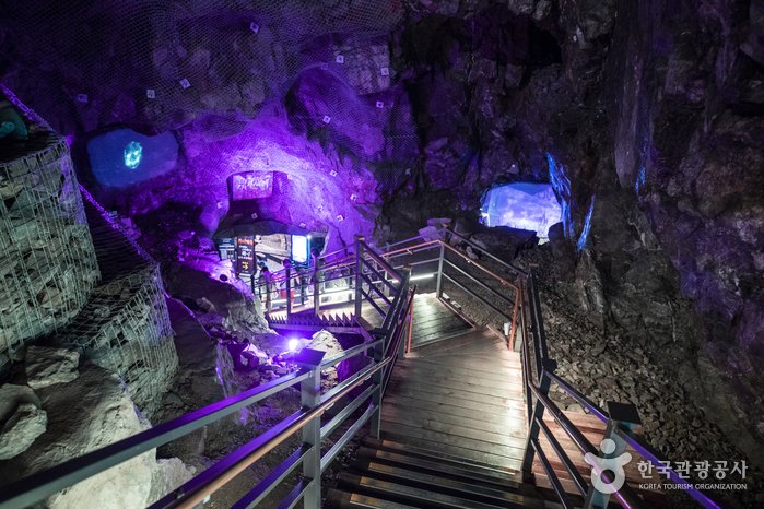 [Gyeonggi-do] Gwangmyeong Cave (광명 동굴)