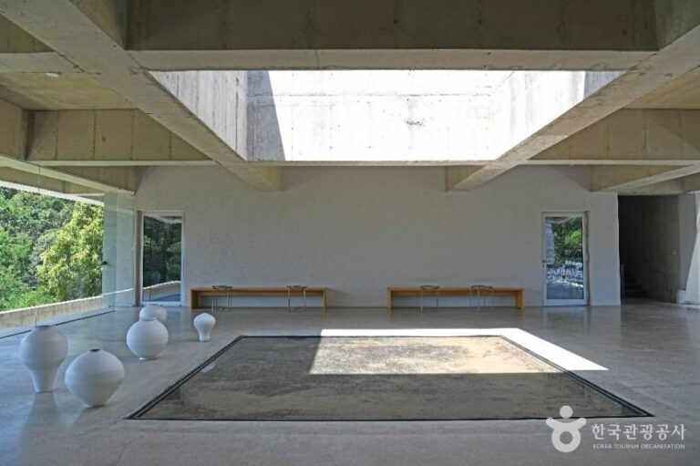 [Gyeonggi-do] Trivium (트리비움)