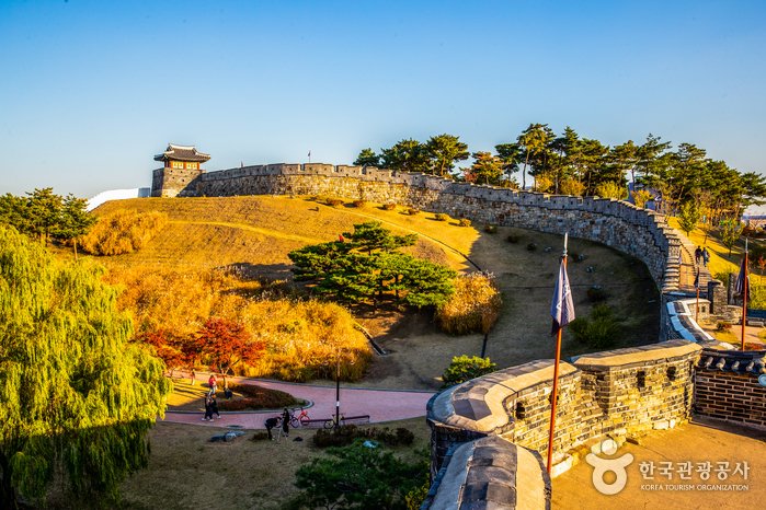 [Gyeonggi-do] Suwon Hwaseong Fortress [UNESCO World Heritage] (수원 화성 [유네스코 세계유산])