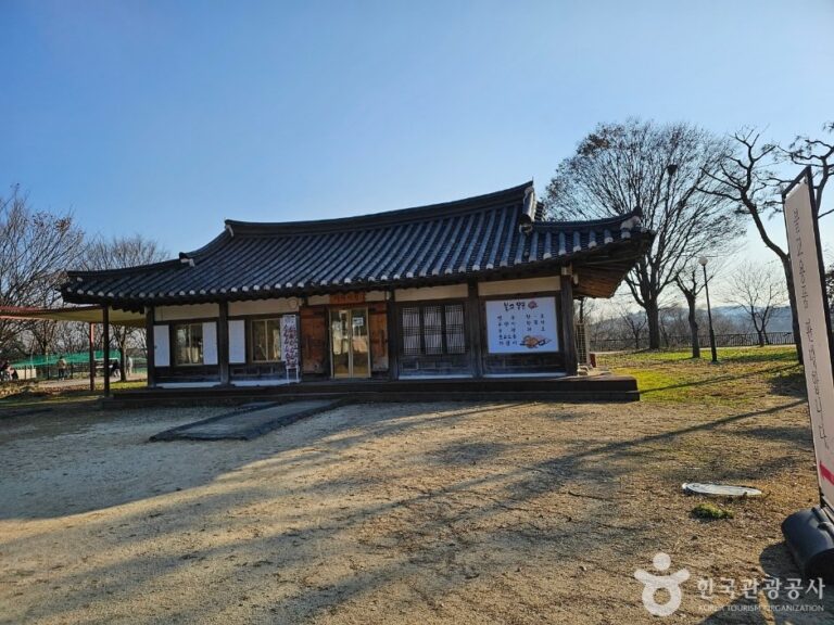 [Gyeonggi-do] Yeoju Silleuksa Temple (신륵사(여주))