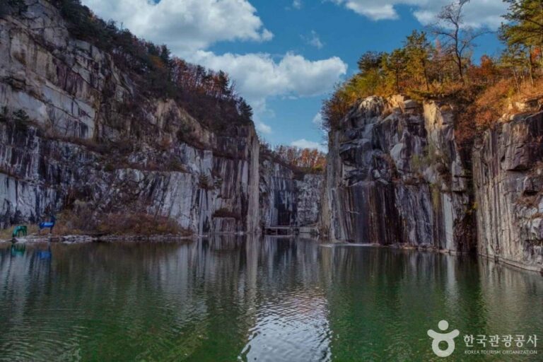 [Gyeonggi-do] Pocheon Art Valley [Hantangang UNESCO Global Geopark] (포천아트밸리 (한탄강 유네스코 세계지질공원))