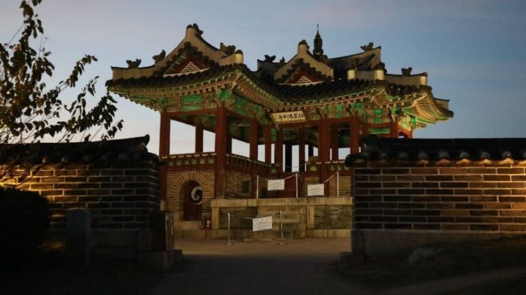 [Gyeonggi-do] Banghwasuryujeong Pavilion (방화수류정(동북각루))
