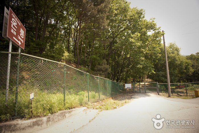 [Gyeonggi-do] Yangju Olleung Royal Tomb [UNESCO World Heritage] (양주 온릉(단경왕후) [유네스코 세계문화유산])