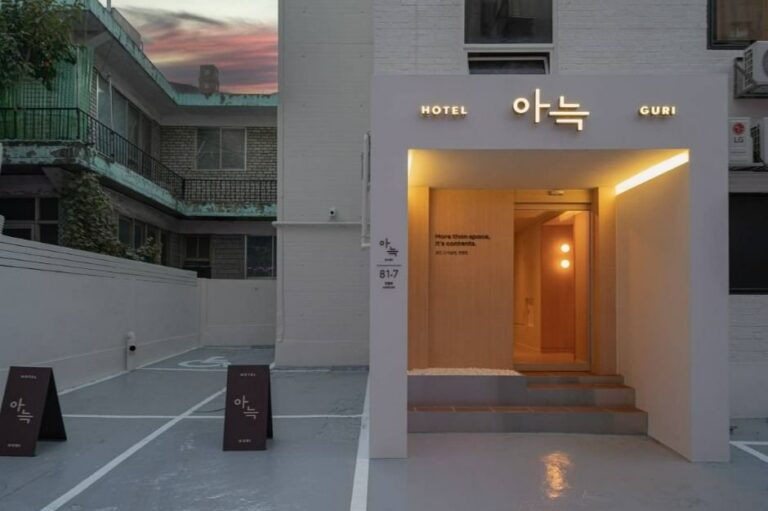 [Gyeonggi-do] The Hyooshik Aank Hotel Guri (더휴식 아늑호텔 구리점)