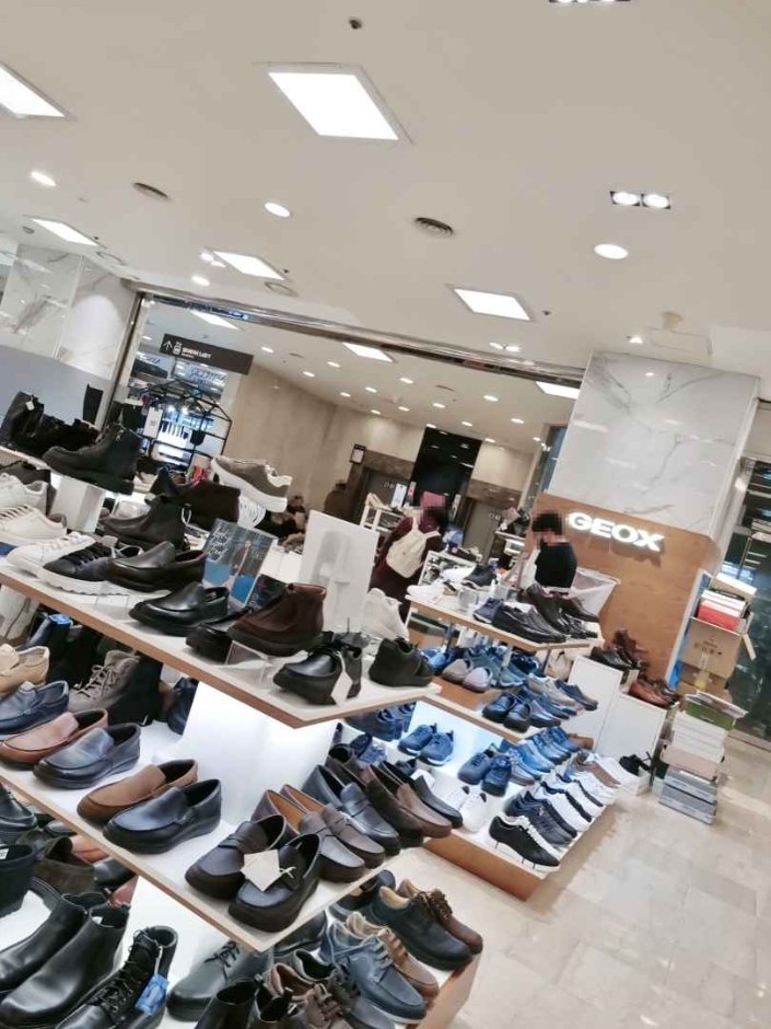 [Gyeonggi-do] GEOX – Newcore Pyeongchon Branch [Tax Refund Shop] (제옥스 뉴코아 평촌)