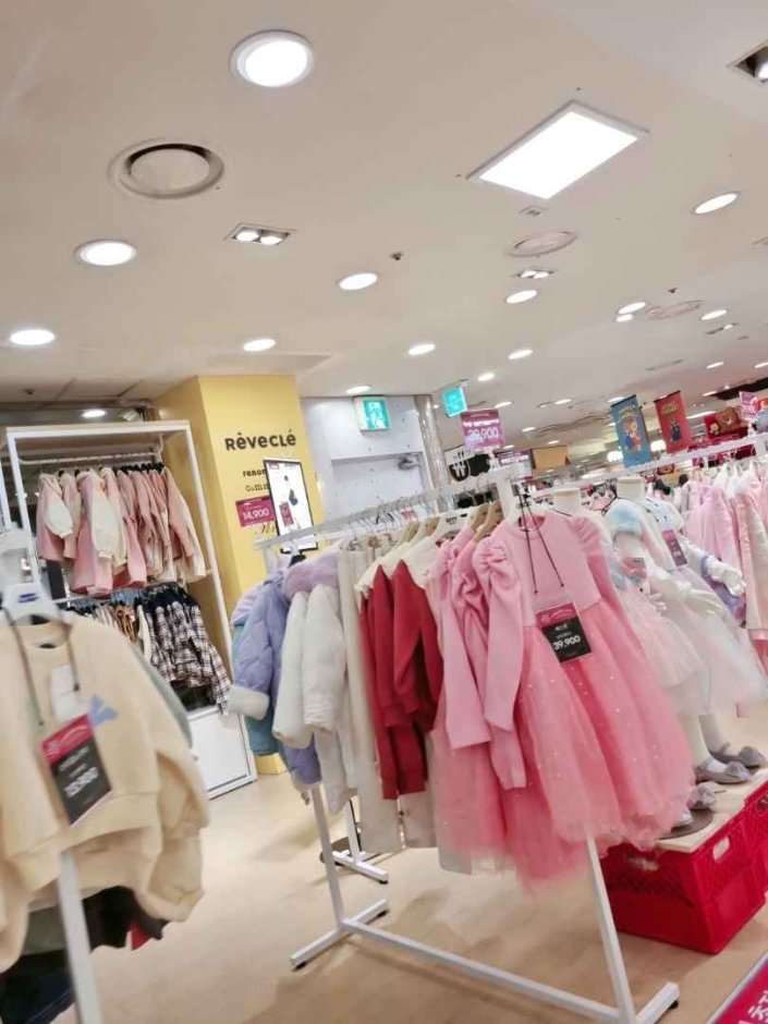 [Gyeonggi-do] Revecle – Newcore Gwangmyeong Branch [Tax Refund Shop] (레베끌레 뉴코아 광명점)