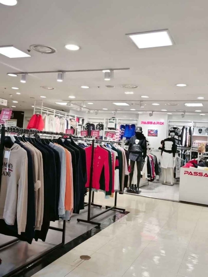 [Gyeonggi-do] Passardi Golf – Newcore Gwangmyung Branch [Tax Refund Shop] (파사디 골프 뉴코아 광명점)