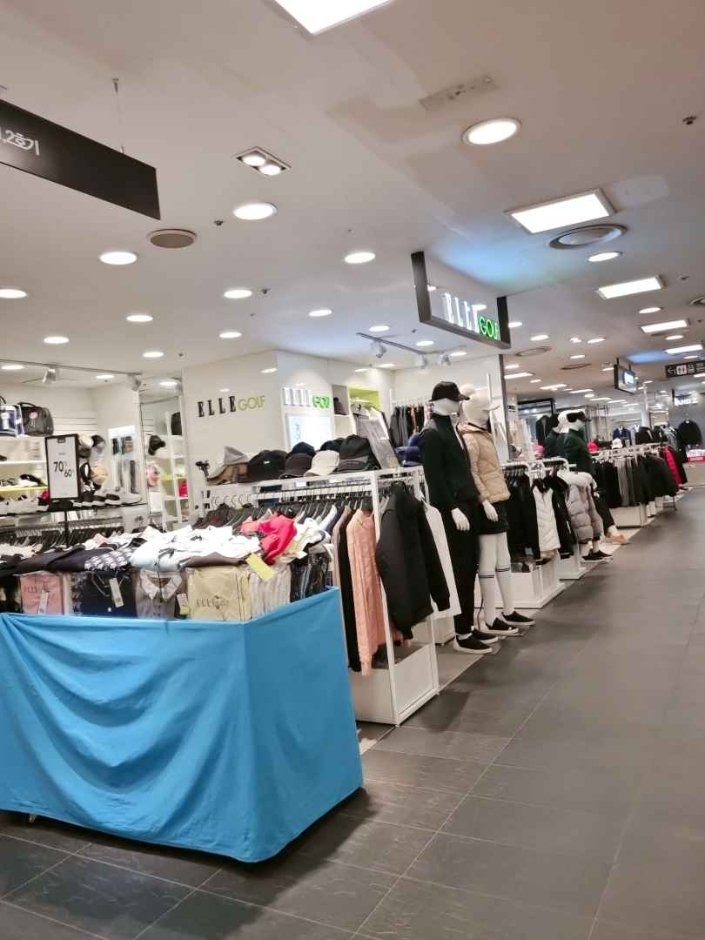 [Gyeonggi-do] Elle Golf – Newcore Pyeongchon Branch [Tax Refund Shop] (엘르골프 뉴코아 평촌)