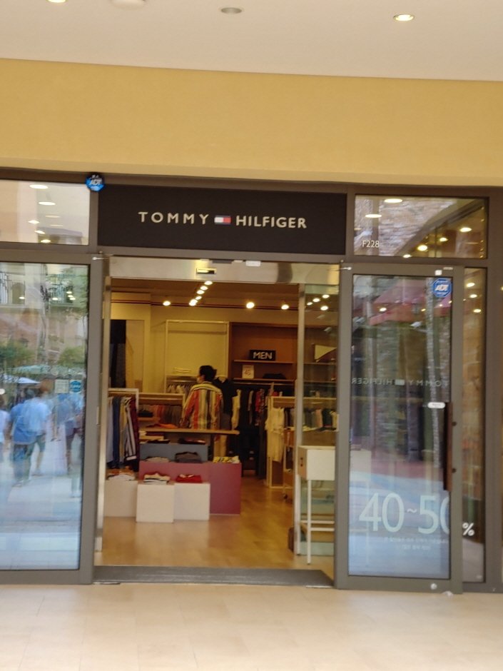[Gyeonggi-do] The Handsome Tommy Hilfiger – Lotte Giheung Branch [Tax Refund Shop] (한섬 타미힐피거 롯데기흥)