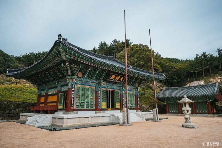 [Gangwon-do] Goseong Hwaamsa Temple (화암사(고성))