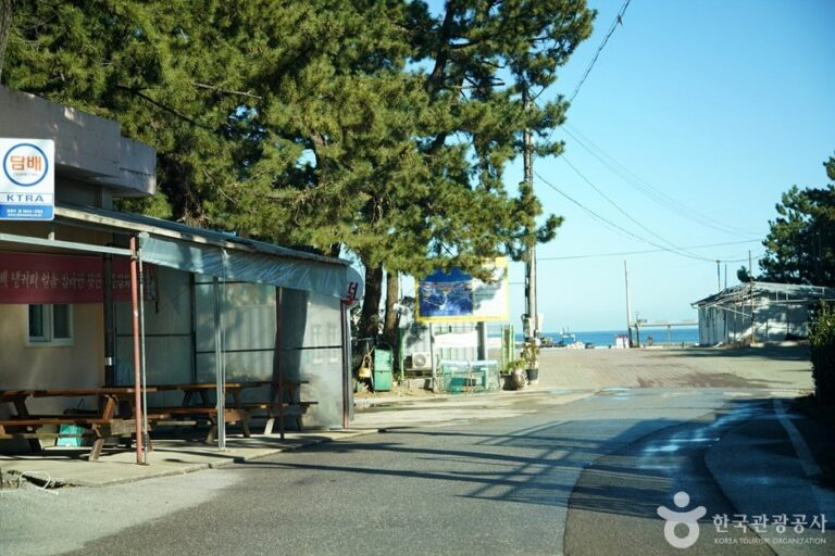 [Gangwon-do] Sangmaengbanghaebyeon Beach (상맹방해변)