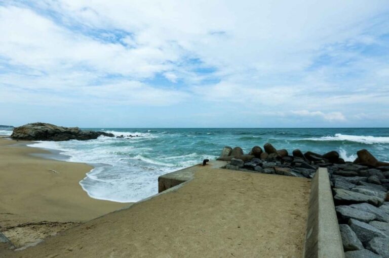 [Gangwon-do] Sageunjinhaebyeon Beach (사근진해변(사근진해수욕장))