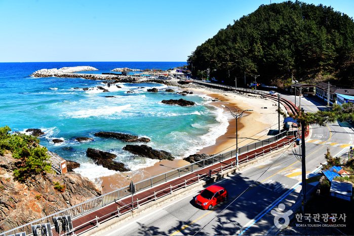[Gangwon-do] Jageunhujinhaebyeon Beach (작은후진해수욕장)