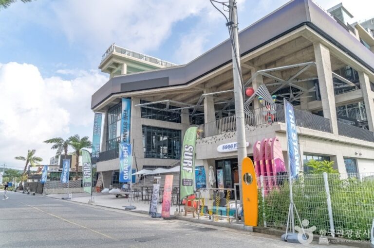 [Gangwon-do] The Stand on Hajo Bay (더 스탠드 온 하조베이)