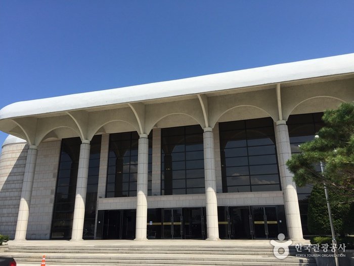 [Gangwon-do] Chuncheon Culture & Art Center (춘천문화예술회관)