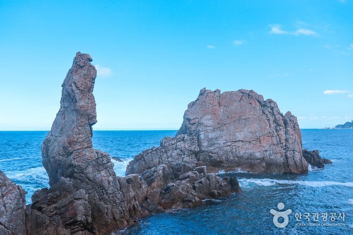 [Gangwon-do] Chogok Yonggul Chotdaebawi Trail (초곡 용굴촛대바위길)