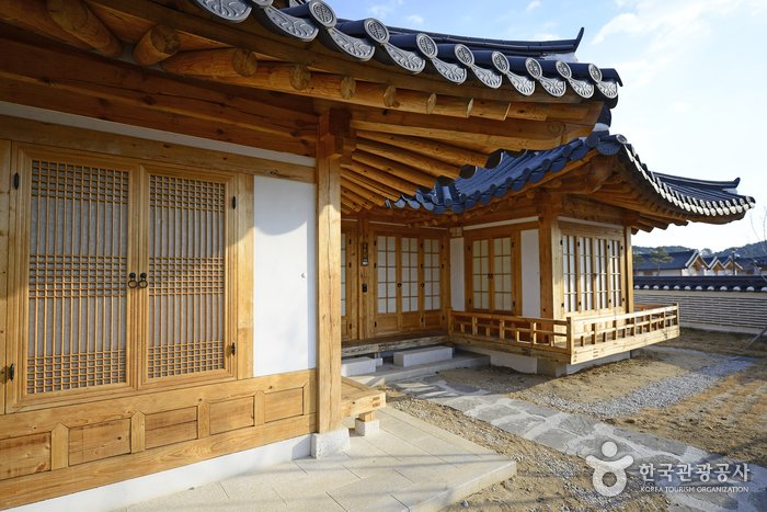 [Gangwon-do] Gangenung Ojuk Hsnok Village (강릉오죽한옥마을)