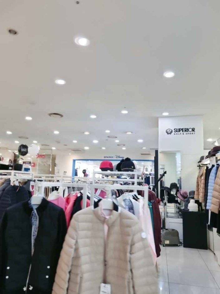 [Gangwon-do] Superior – Chuncheon M Department Store Branch [Tax Refund Shop] (슈페리어 골프앤스포츠 춘천M백화점)